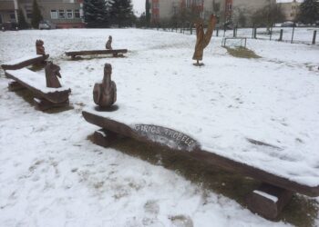 Butrimonyse įgyvendintas projektas „Ant suoliuko šilčiau!“