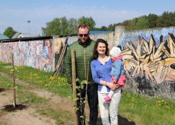 Alytiškė Alytui padovanojo 10 liepų!