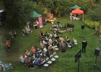 Ne-miegantys miestai 2020