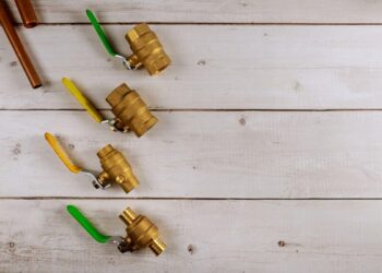 cinkuoto plieno jungtys