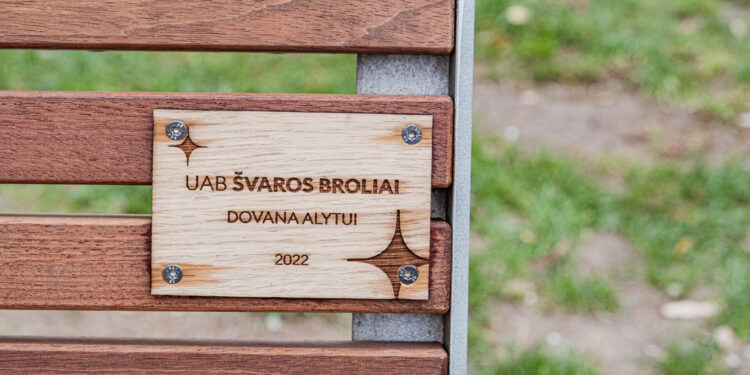 Švaros broliai suoliukas
