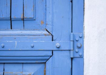 Lankstai – durims ką siūlo Hettich gamintojas? Atraskite patikimus sprendimus