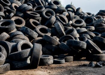 Padangų keitimo bumas. Kur dėsite senas?