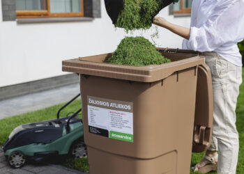 Gatvėse ir kiemuose – pavasariniai švarinimosi darbai: juos būtina atlikti dėl ypač svarbių priežasčių