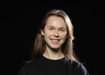 Kineziterapeutė paaiškino: kaip mokyklinė kuprinė veikia vaiko laikyseną