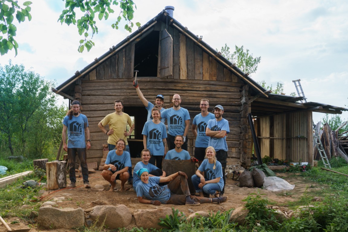 Apleisti nameliai Lietuvoje atgimsta keliautojams