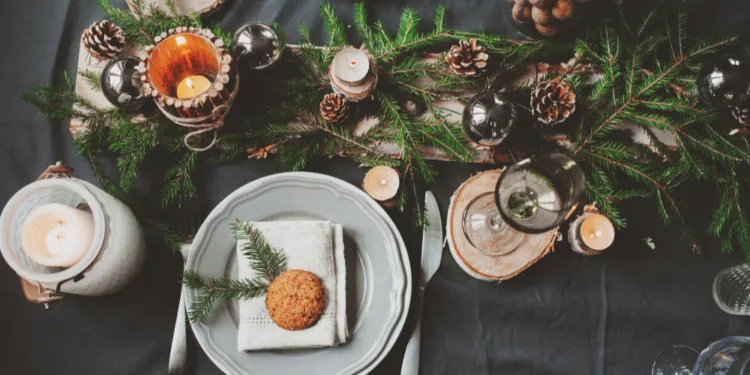 Kūčių stalas / Freepik nuotr.