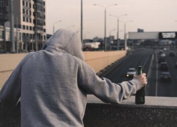 Praėjusiais metais dažniausia vaikų paėmimo iš šeimos priežastis – tėvų alkoholio vartojimas