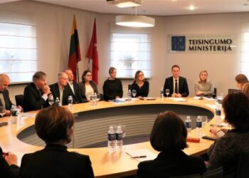 Ar nereikėtų liberalizuoti vardų rašymo dokumentuose taisykles?